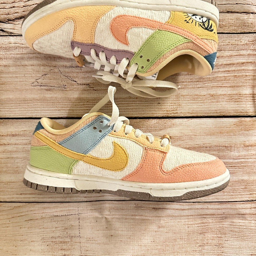 W Nike Dunk Low Sun Club Sanded Gold (Pastel sunclub)